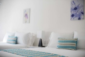 Mala Vecindad Playa Hotel