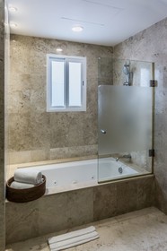 Casa Coral Luxury Condos