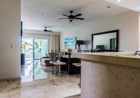 Casa Coral Luxury Condos