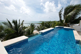 Casa Coral Luxury Condos