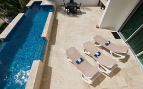 Casa Coral Luxury Condos