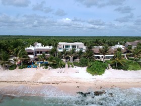Casa Coral Luxury Condos