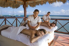 El Dorado Seaside Suites Catamarán, Cenote & More Inclusive