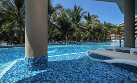 El Dorado Seaside Suites Catamarán, Cenote & More Inclusive