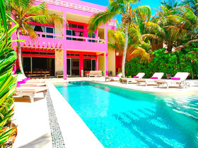 Villa Alma Rosa by RMH