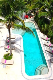 Villa Alma Rosa by RMH