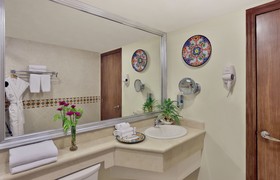 Adhara Hacienda Cancun