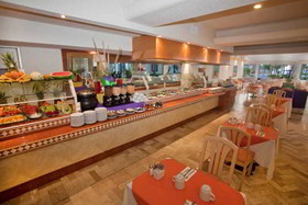 Aquamarina Beach Hotel Cancun
