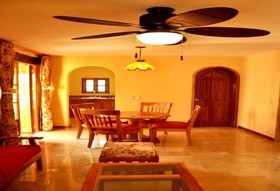 Cancun International Suites