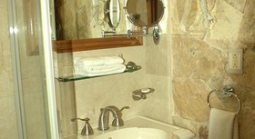 Cancun International Suites