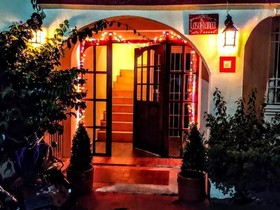 Casa Blanca Boutique & Organic