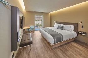 City Express Plus by Marriott Cancún Aeropuerto Riviera