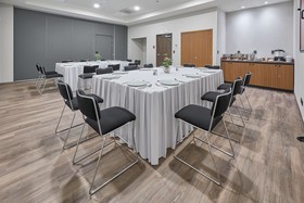 City Express Suites by Marriott Cancún Aeropuerto Riviera