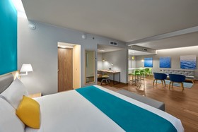 City Express Suites by Marriott Cancún Aeropuerto Riviera