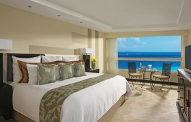 Dreams Sands Cancun Resort & Spa