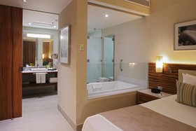 Emporio Cancun