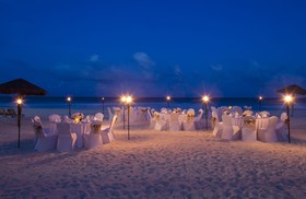 Emporio Cancun