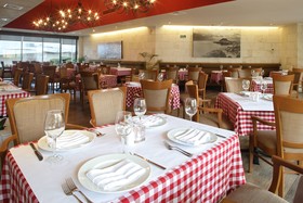 Emporio Cancun