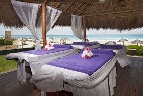 Emporio Cancun