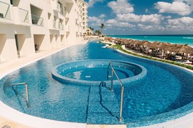 Emporio Cancun
