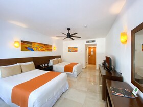 Flamingo Cancun Resort