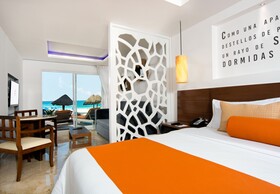 Flamingo Cancun Resort