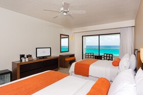 Flamingo Cancun Resort