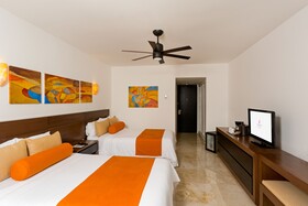 Flamingo Cancun Resort