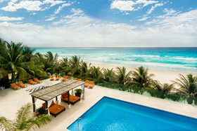 Flamingo Cancun Resort