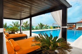 Flamingo Cancun Resort