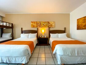 Flamingo Cancun Resort