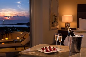 Grand Fiesta Americana Coral Beach Cancun All Inclusive Spa Resort