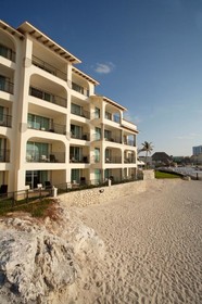 Grand Park Royal Luxury Resort Cancun