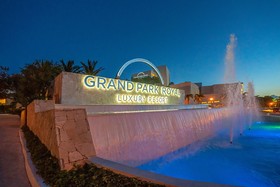 Grand Park Royal Luxury Resort Cancun