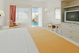 Holiday Inn Express Cancun Zonaera