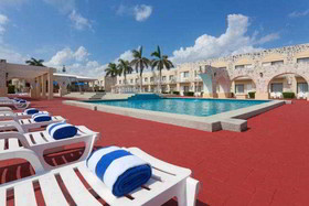 Holiday Inn Express Cancun Zonaera
