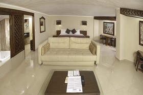 Hotel Plaza Kokai