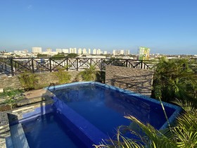 Hotel Suites La Roca
