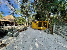 Hotel Tequila Cancun