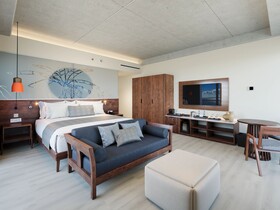 Hyatt Vivid Grand Island