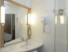Ibis Cancun Centro Hotel