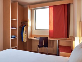 Ibis Cancun Centro Hotel