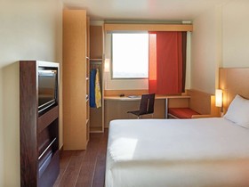 Ibis Cancun Centro Hotel