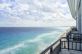 JW Marriott Cancun Resort & Spa