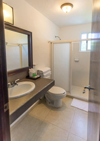 Las Gaviotas Hotel & Suites