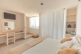 Las Gaviotas Hotel & Suites