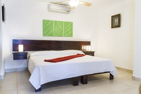 Las Gaviotas Hotel & Suites