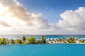 Le Blanc Spa Resort