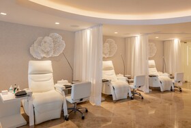 Le Blanc Spa Resort