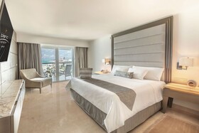 Le Blanc Spa Resort